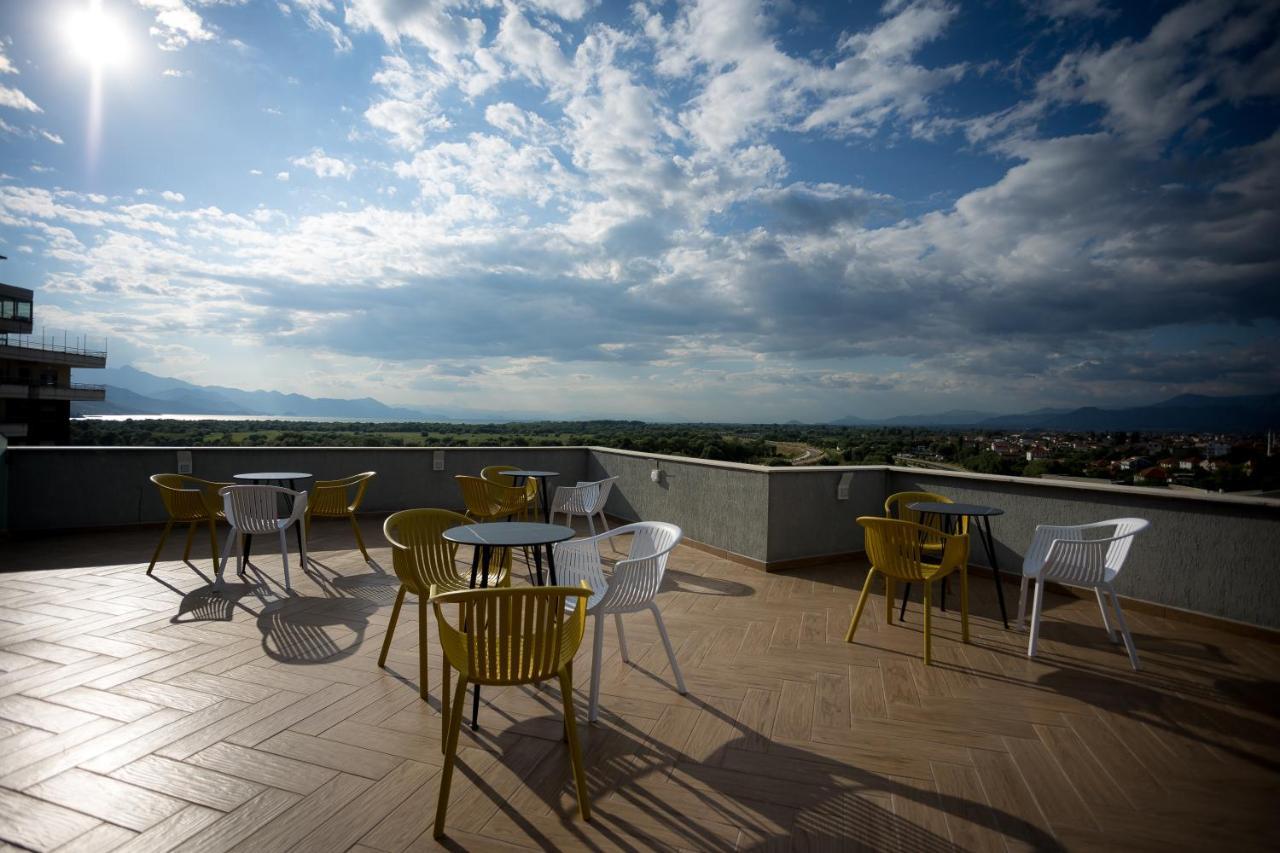 Sky Hotel Шкодер Екстер'єр фото
