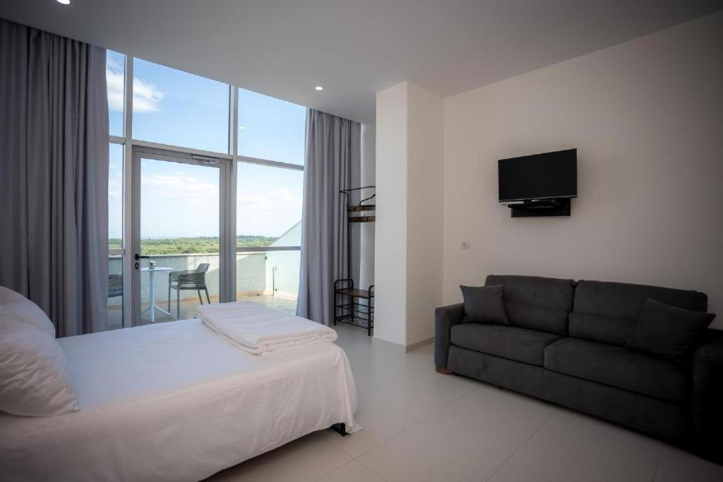 Sky Hotel Шкодер Екстер'єр фото